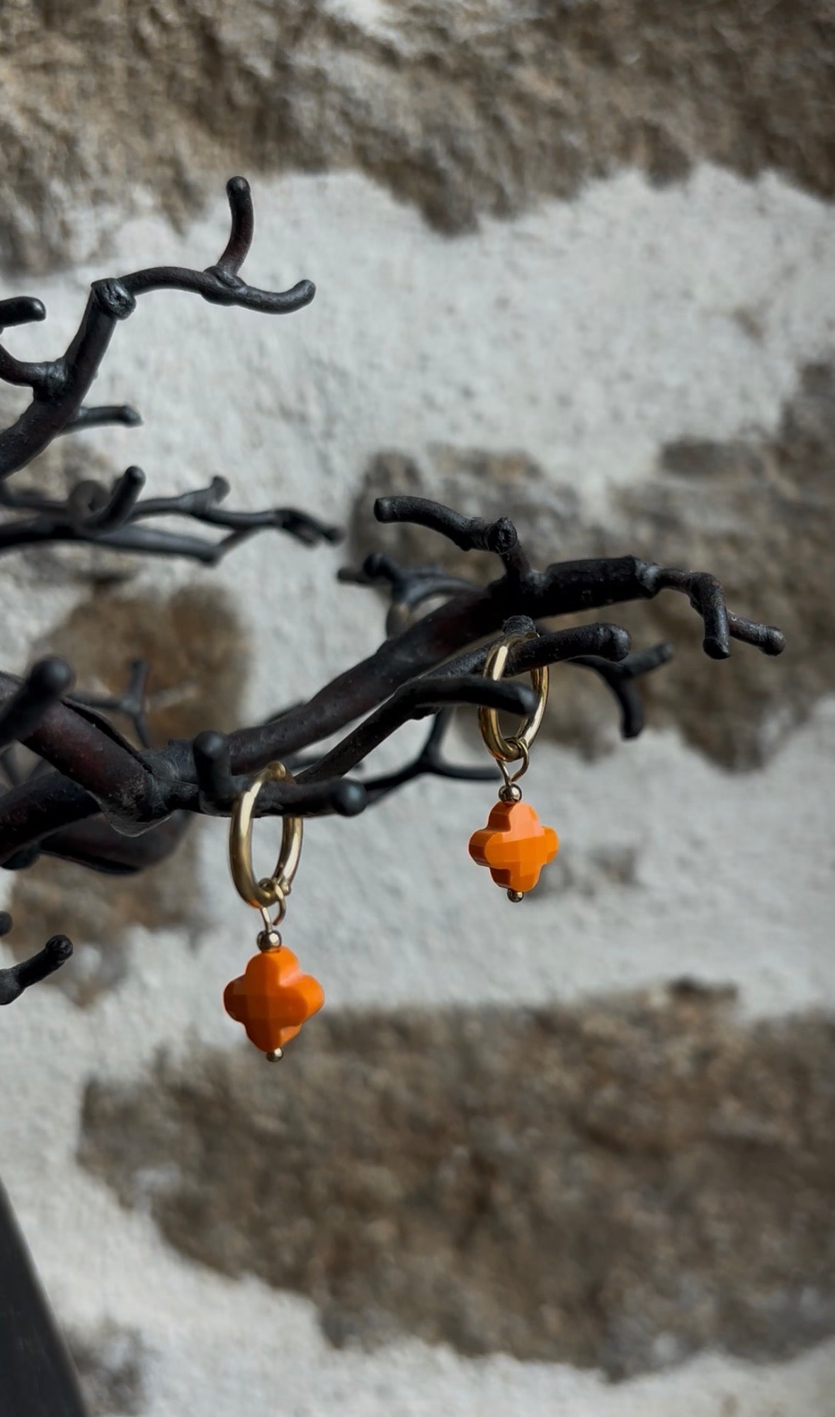 Mini créoles TRÈFLE • Orange