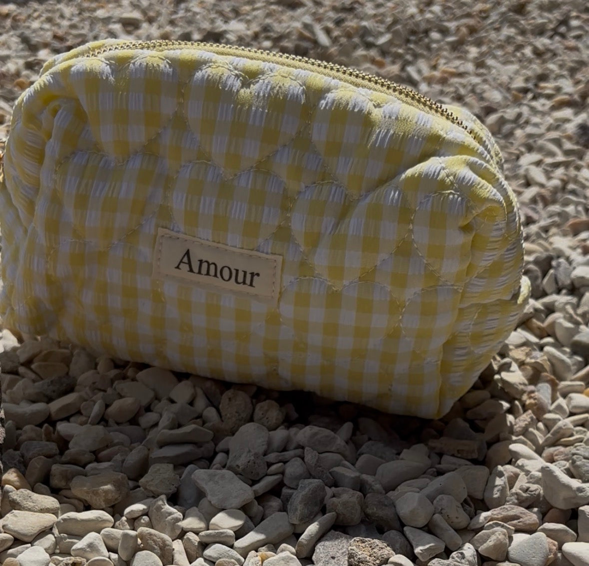 Trousse de toilette AMOUR • Vichy jaune matelassé cœur
