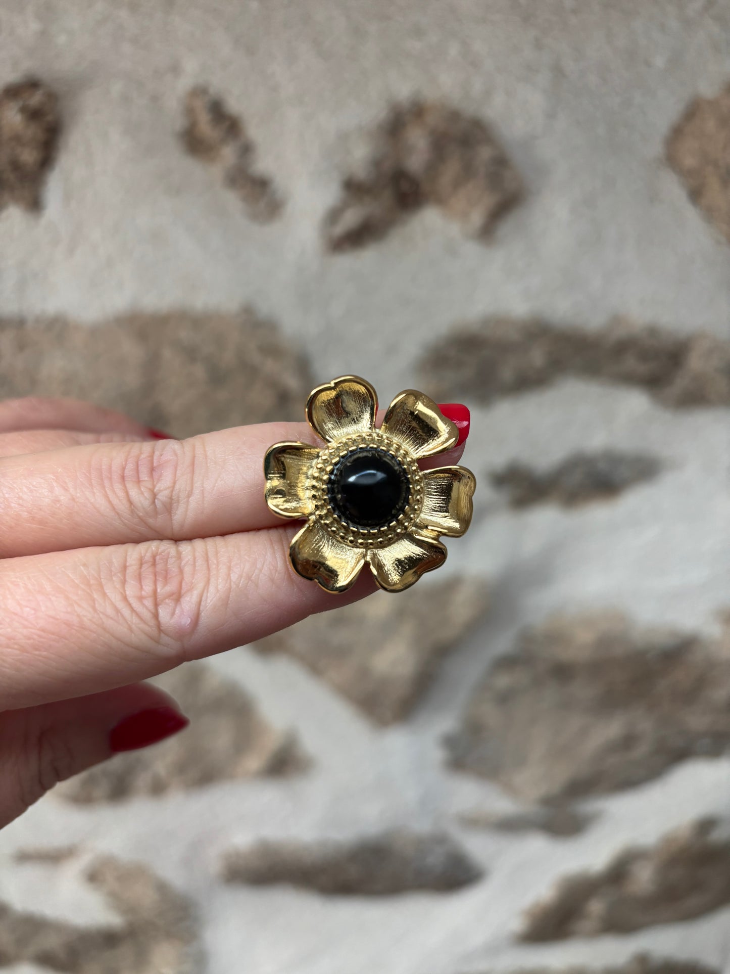 Callista — Grande Bague Fleur Dorée Ajustable