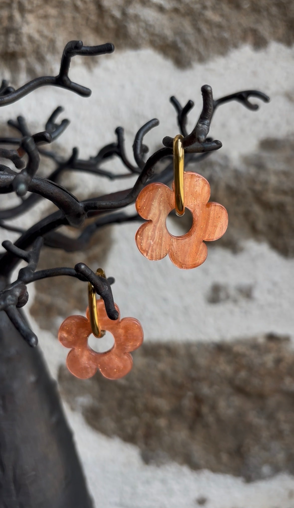 Boucles d’oreilles FLORA • Orange pailletée