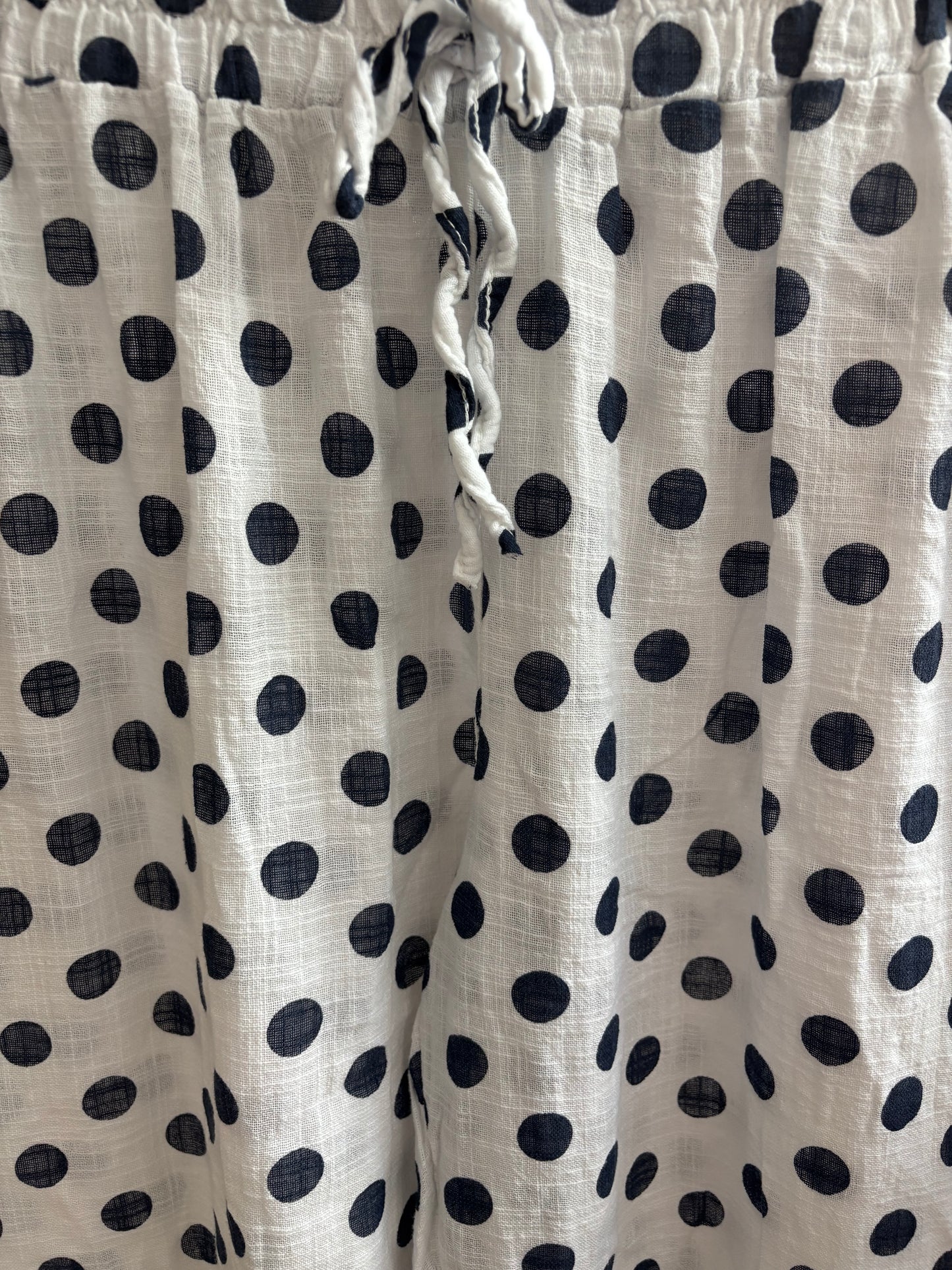 Pantalon à pois • blanc & bleu marine
