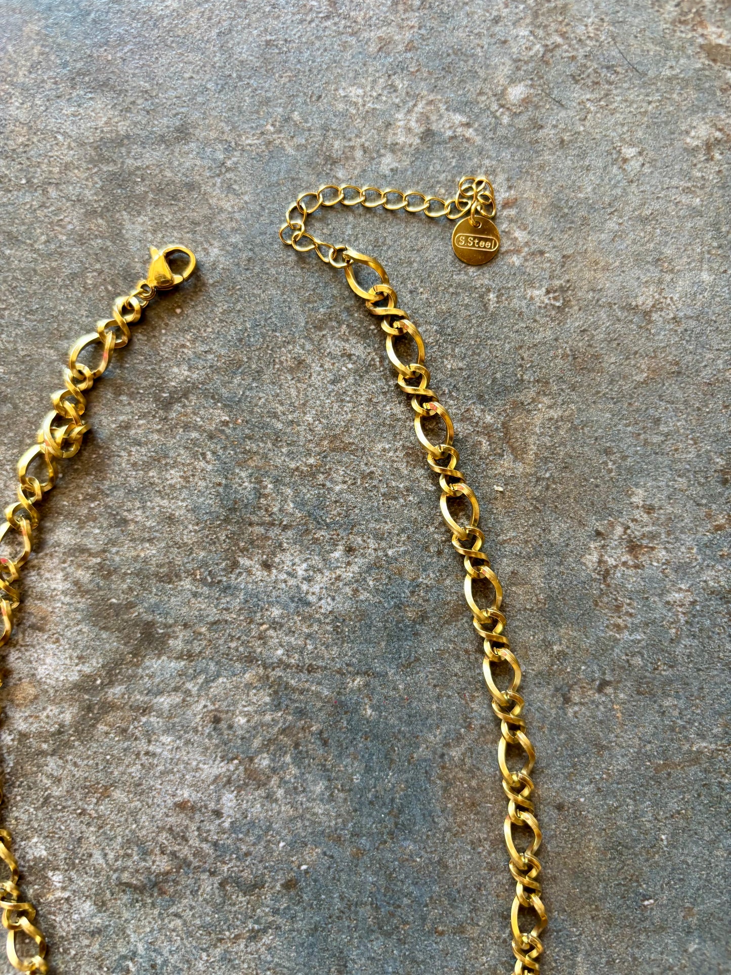 Collier Astre Sacré