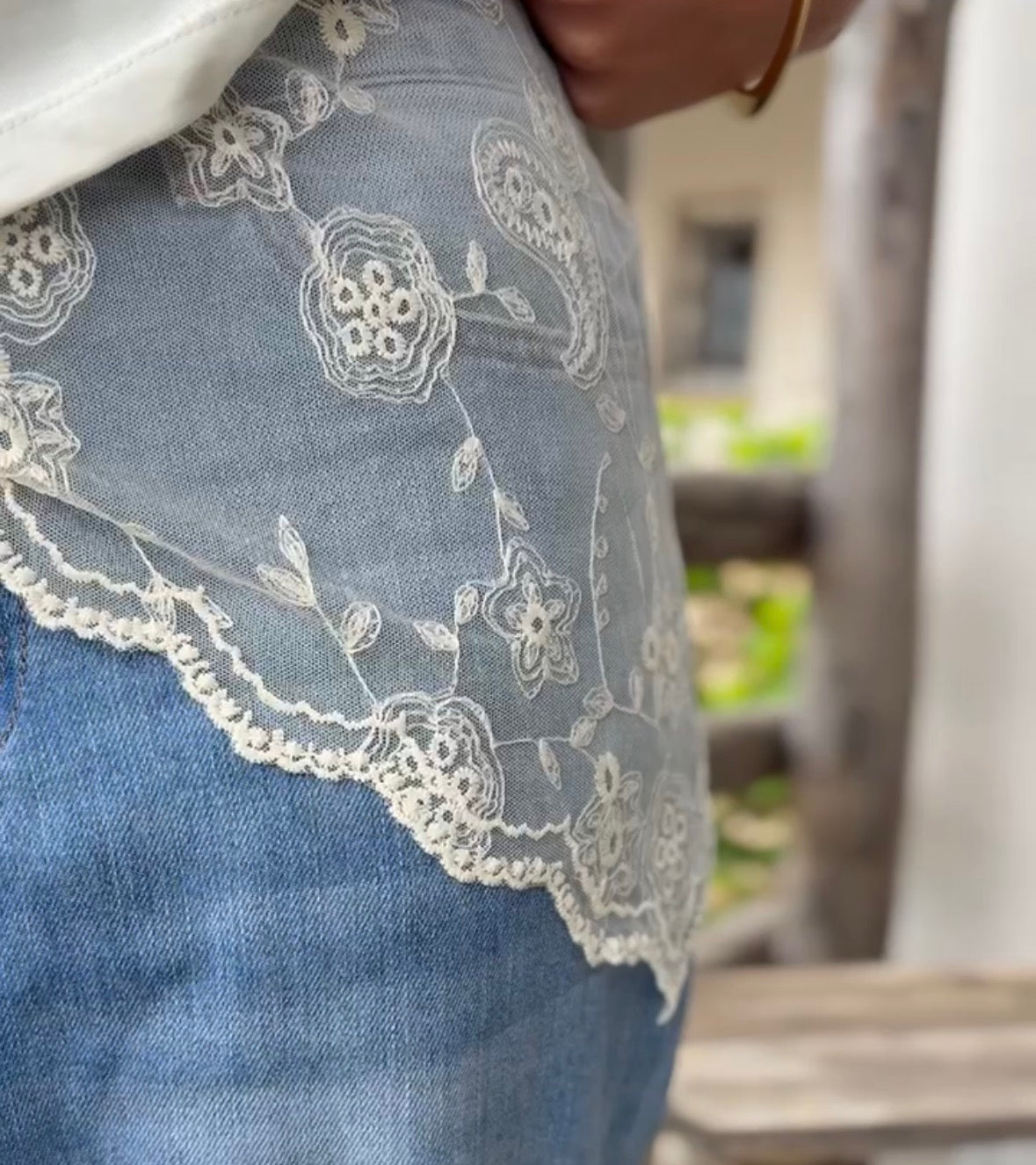 Foulard bandana motif cachemire dentelle écru