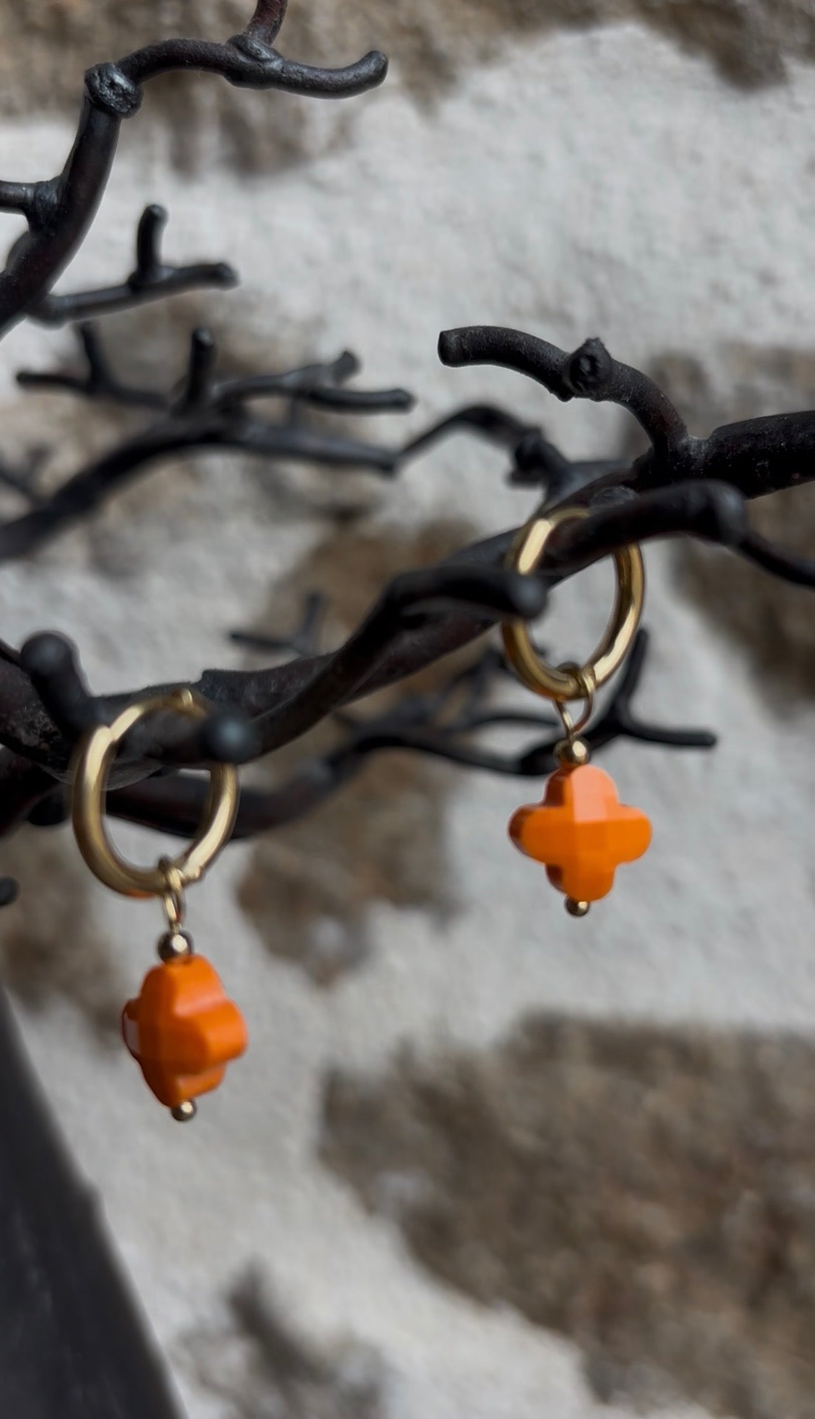 Mini créoles TRÈFLE • Orange