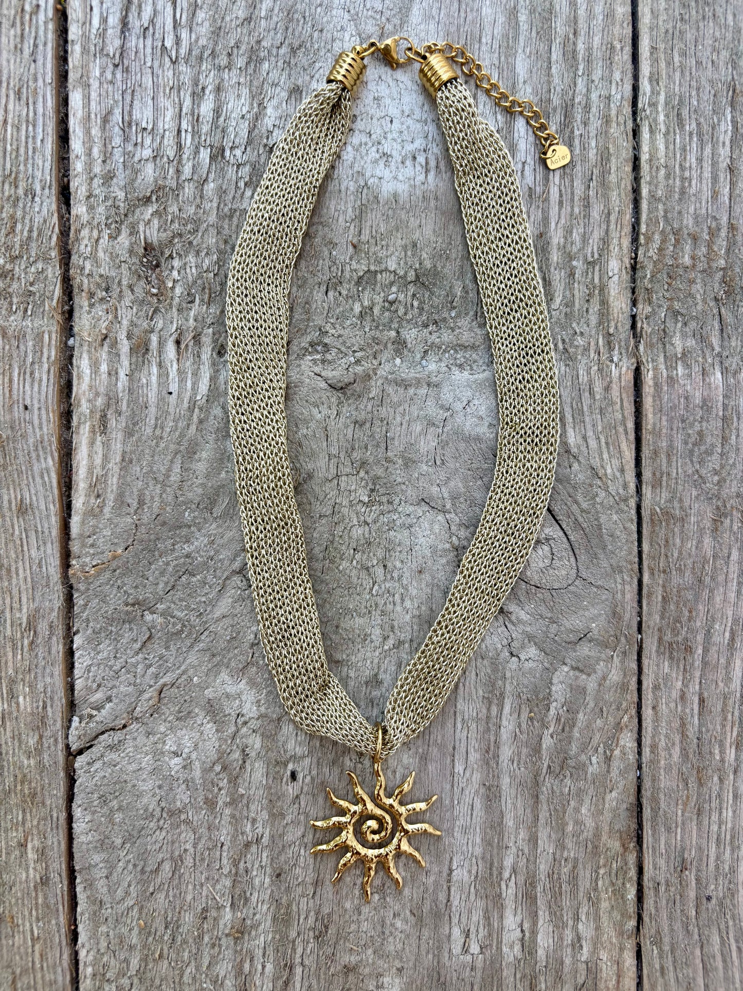 Cyra — Collier soleil spirale