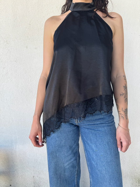 Top asymétrique NOVA • noir satiné dentelle