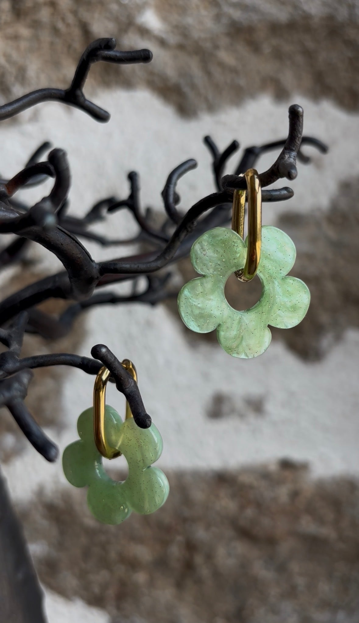 Boucles d’oreilles FLORA • Pomme pailletée
