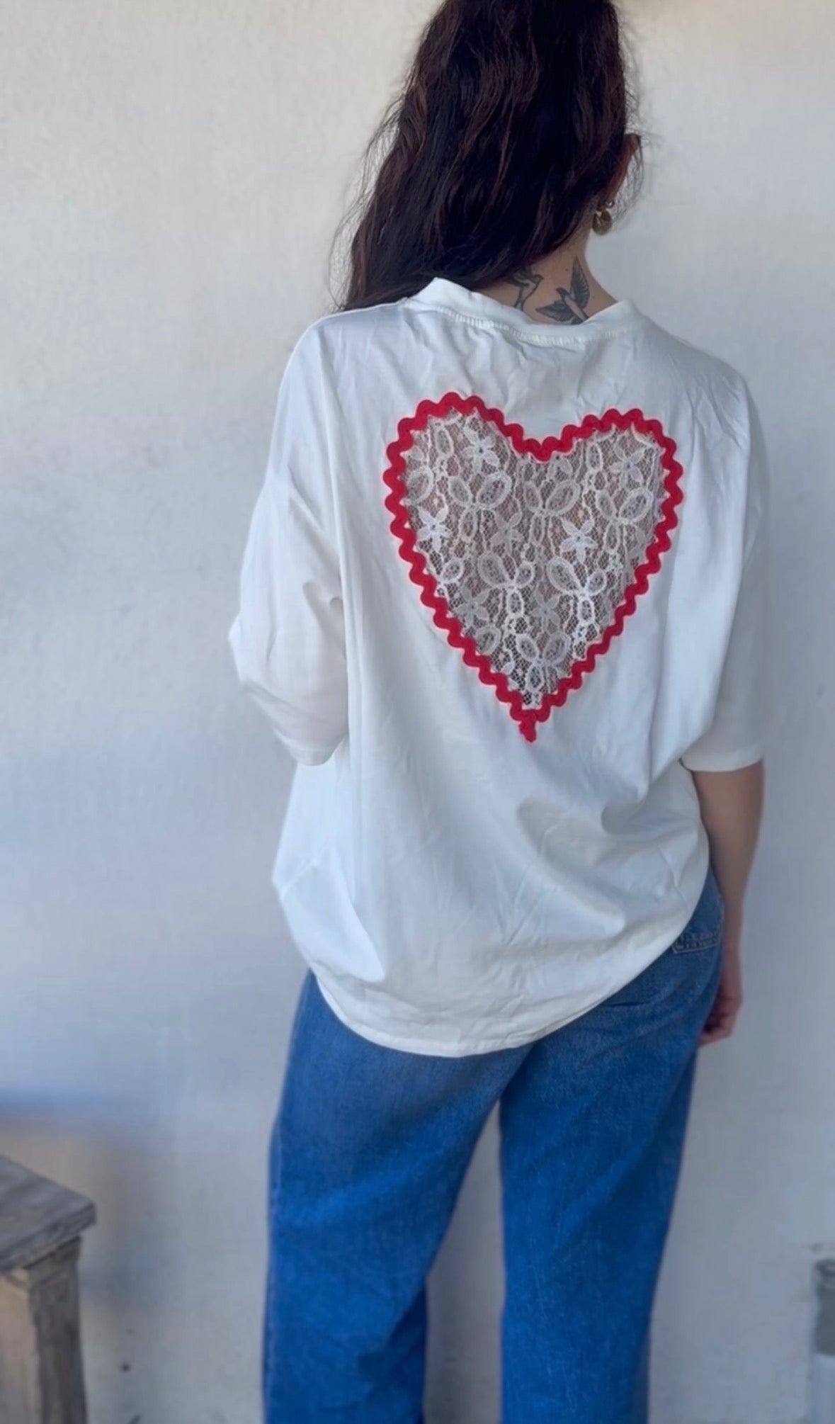 T-shirt LOVE • coeur dentelle blanc